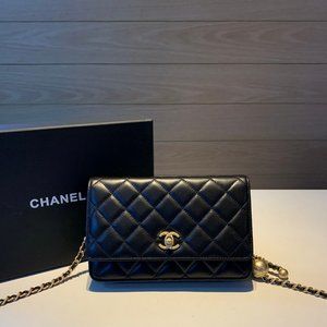 Personal Use C ha✨e l Ladies Fashion Black Second-Hand Shoulder Bag.